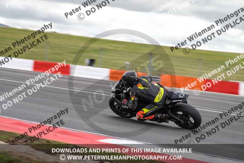 cadwell no limits trackday;cadwell park;cadwell park photographs;cadwell trackday photographs;enduro digital images;event digital images;eventdigitalimages;navarra;no limits trackdays;peter wileman photography;racing digital images;trackday digital images;trackday photos